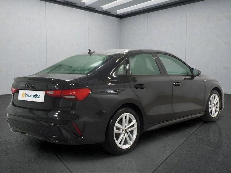 Gebraucht Audi A3 116 PS (85 kW) 2025 Schwarz Limousine