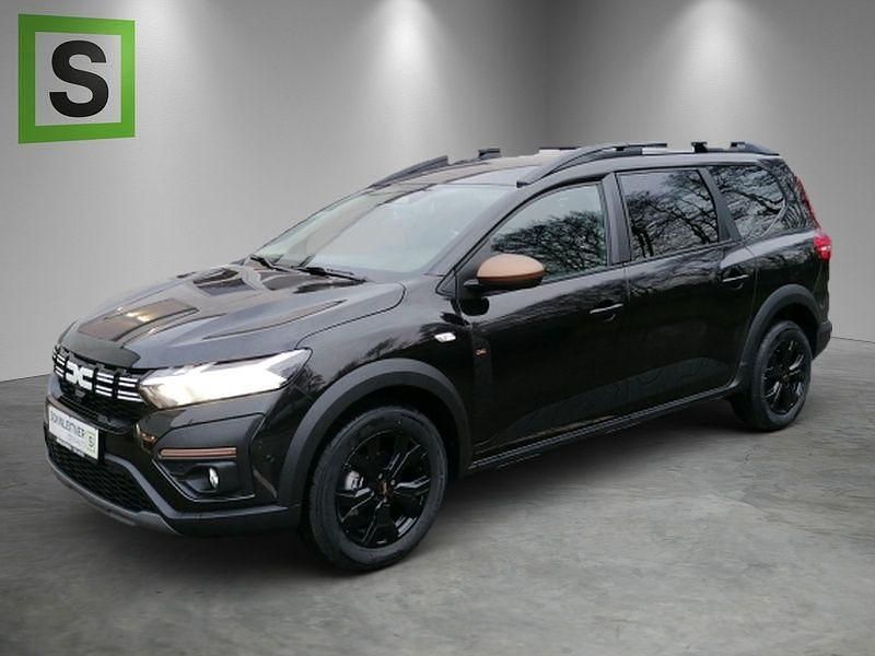 Schwarz Gebraucht 2025 Dacia Jogger Extreme Van / Kleinbus | 23.090 € (Fairer Preis) - Bild 1/4