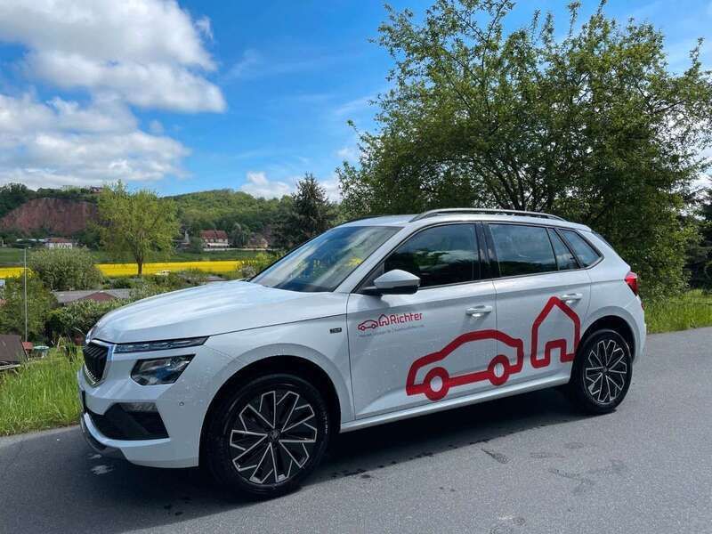 Weiß Gebraucht 2025 Skoda Kamiq Tour SUV | 31.990 € (Teuer) - Bild 1/4
