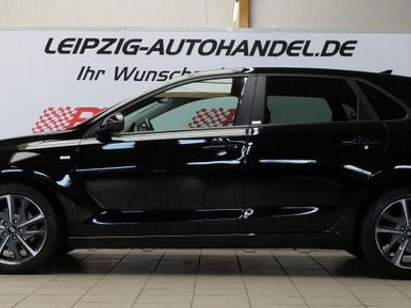 Gebraucht Hyundai i30 Edition 30+ 160 PS (117 kW) 2022 Phantom black / mic Limousine