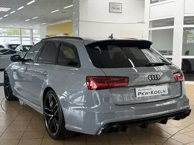 Second-hand Audi RS6 Performance 605 CP (444 kW) 2018 Gri Break