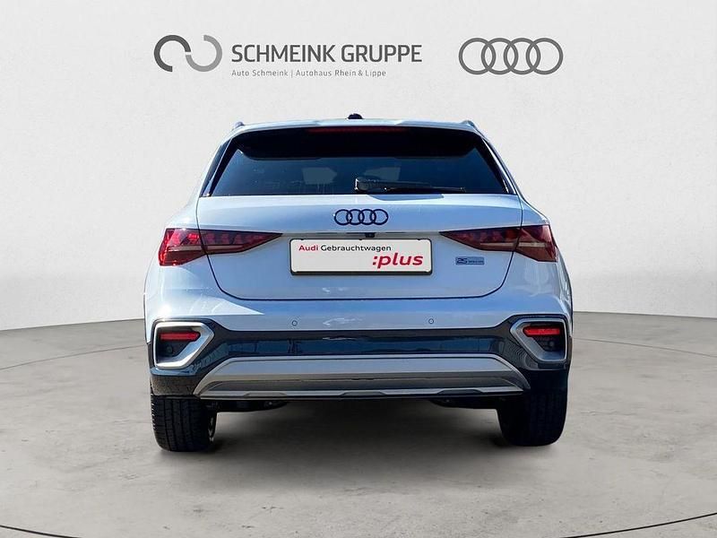 Gebraucht Audi A3 Sport 150 PS (110 kW) 2024 Gletscherweiß metallic Limousine