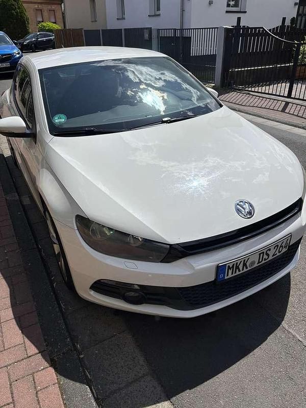 Weiß Gebraucht 2011 VW Scirocco Edition Coupé | 5.300 € (Guter Preis) - Bild 1/4