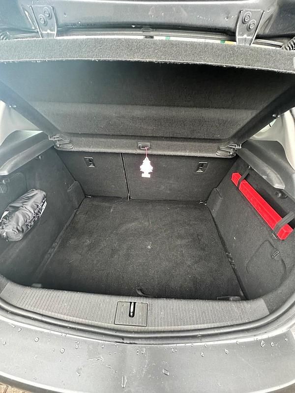 Gebraucht Opel Astra 115 PS (84 kW) 2010 Grau Kleinwagen