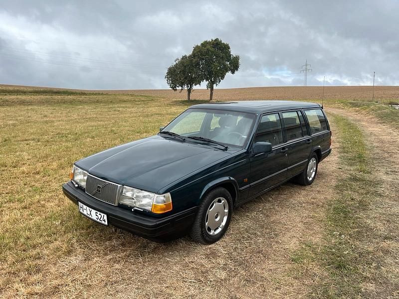 Grün Gebraucht 1993 Volvo 940 Kombi | 5.990 € - Bild 1/4