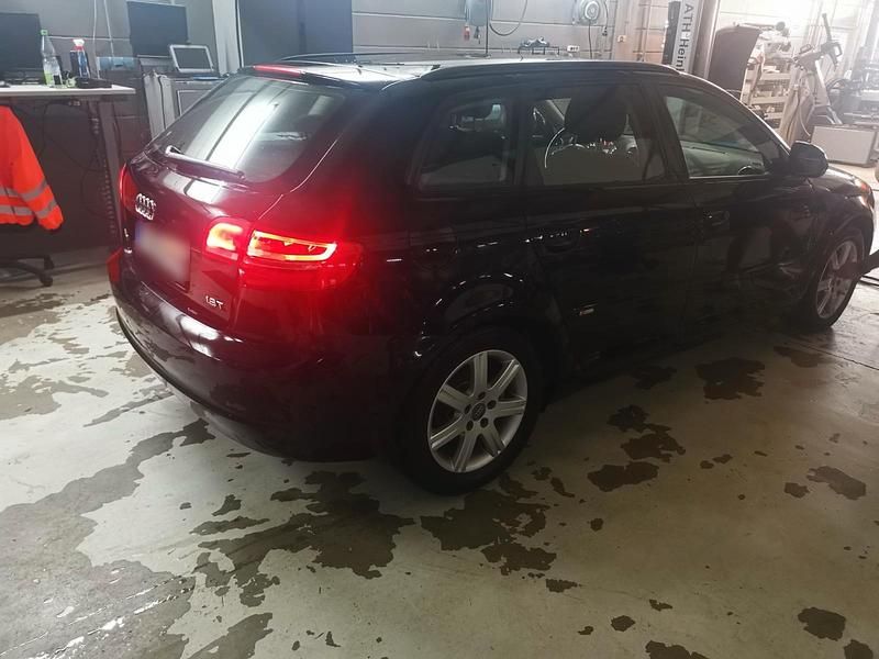 Gebraucht Audi A3 S-Line 160 PS (117 kW) 2009 Schwarz Kleinwagen