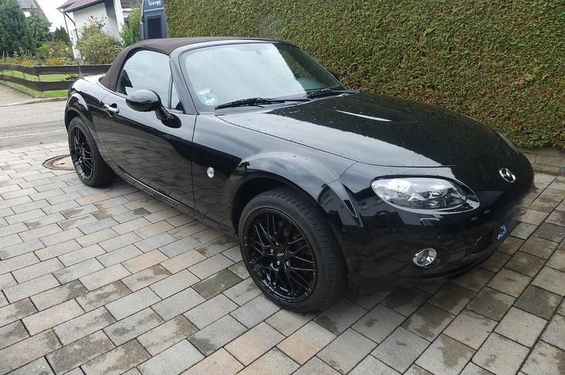 Usata Mazda MX5 126 CV (92 kW) 2009 Nero Cabrio