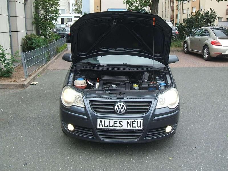 Gebraucht VW Polo 80 PS (58 kW) 2007 Grau Kleinwagen