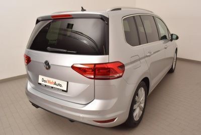 Gebraucht VW Touran Highline 179 PS (131 kW) 2016 Silber metallic Van / Kleinbus