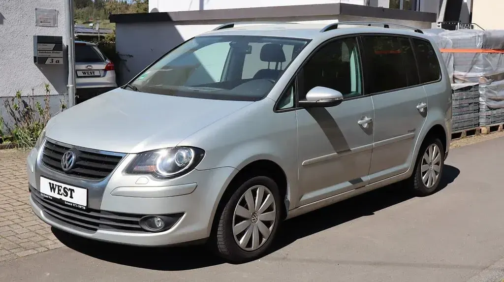 Gebraucht VW Touran Freestyle 140 PS (102 kW) 2009 Silber Van / Kleinbus