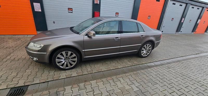 Silber Gebraucht 2009 VW Phaeton Limousine | 5.700 € (Fairer Preis) - Bild 1/4