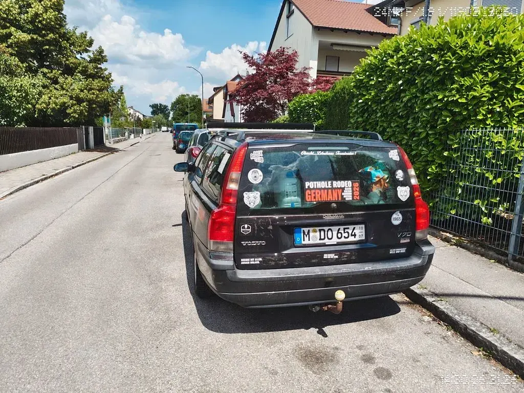 Gebraucht Volvo V70 140 PS (102 kW) 2000 Schwarz Kombi