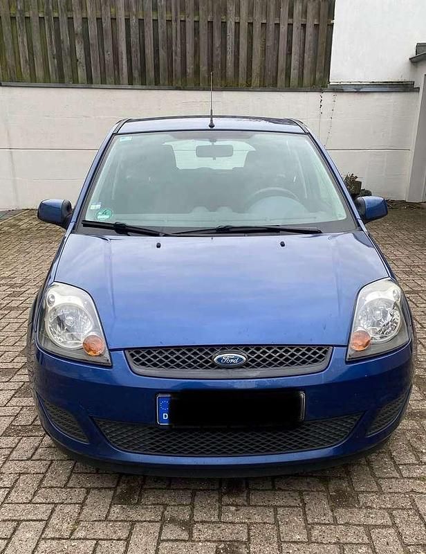 Blau Gebraucht 2007 Ford Fiesta Limousine | 1.100 € (Guter Preis) - Bild 1/4