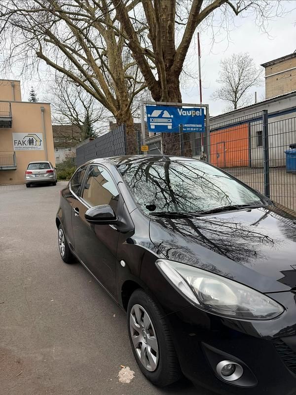 Gebraucht Mazda 2 75 PS (55 kW) 2011 Schwarz Kleinwagen