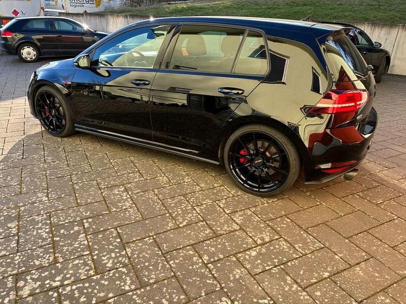 Gebraucht VW Golf VII GTI 230 PS (169 kW) 2016 Schwarz Limousine