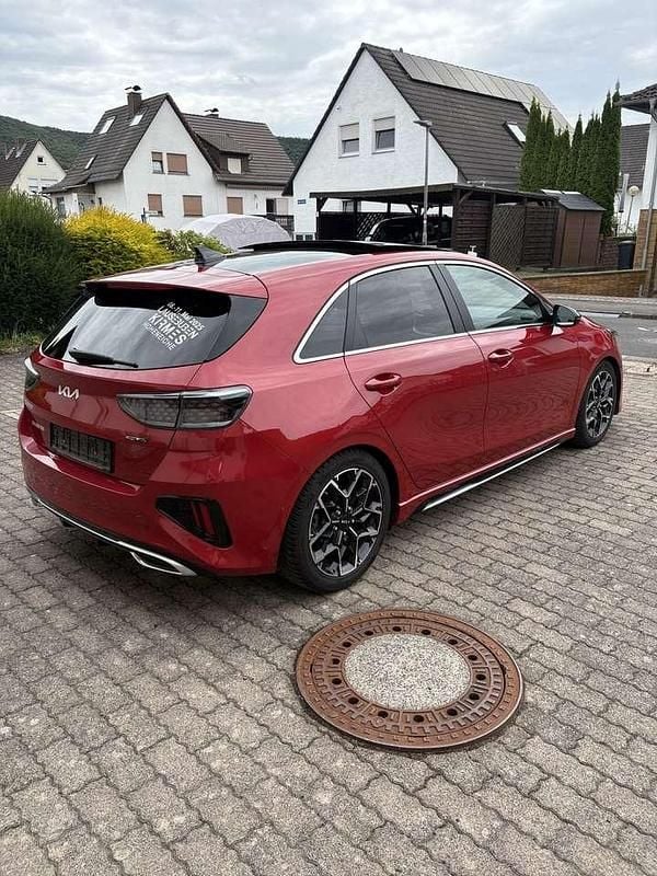 Gebraucht 2023 Kia Ceed GT GT-Line Limousine | 21.000 € (Superpreis) - Bild 1/4