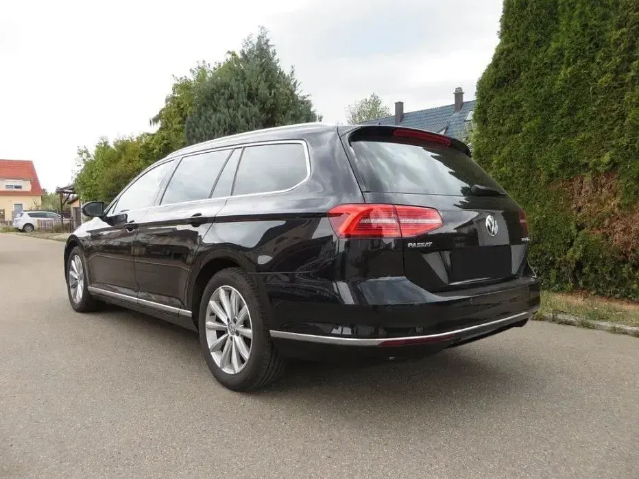 Gebraucht VW Passat Highline 150 PS (110 kW) 2017 Schwarz Kombi