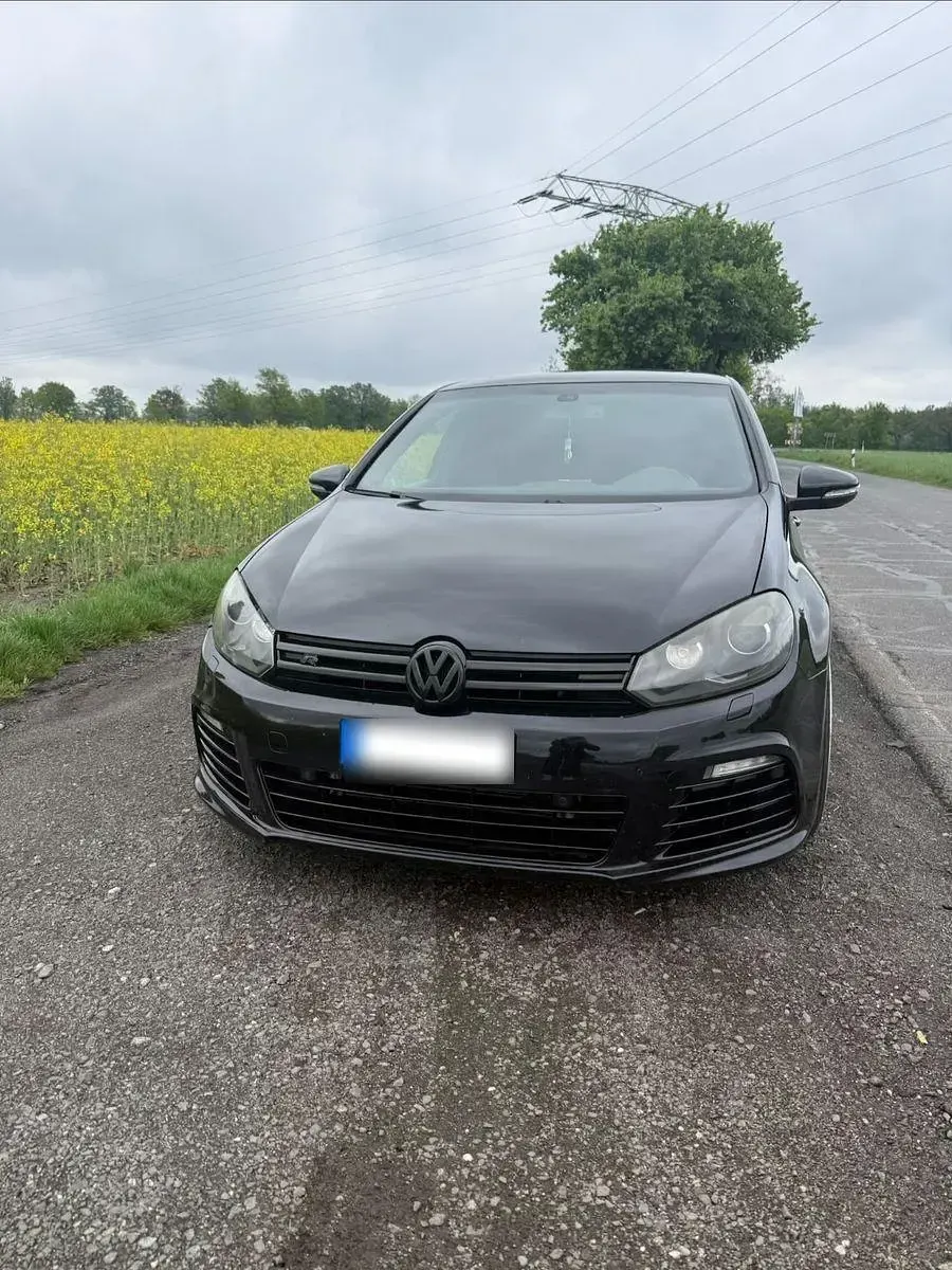 Gebraucht VW Golf VI R 271 PS (199 kW) 2011 Schwarz Kleinwagen