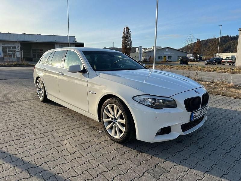 Gebraucht BMW 530 245 PS (180 kW) 2011 Weiß Kombi