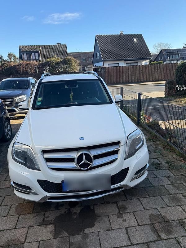 Weiß Gebraucht 2015 Mercedes GLK220 SUV | 16.000 € (Fairer Preis) - Bild 1/4