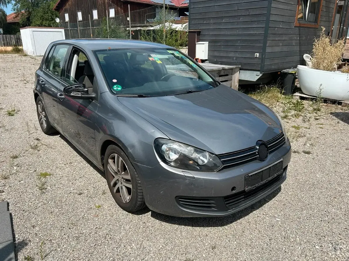Gebraucht VW Golf VI 102 PS (75 kW) 2009 Grau Kleinwagen