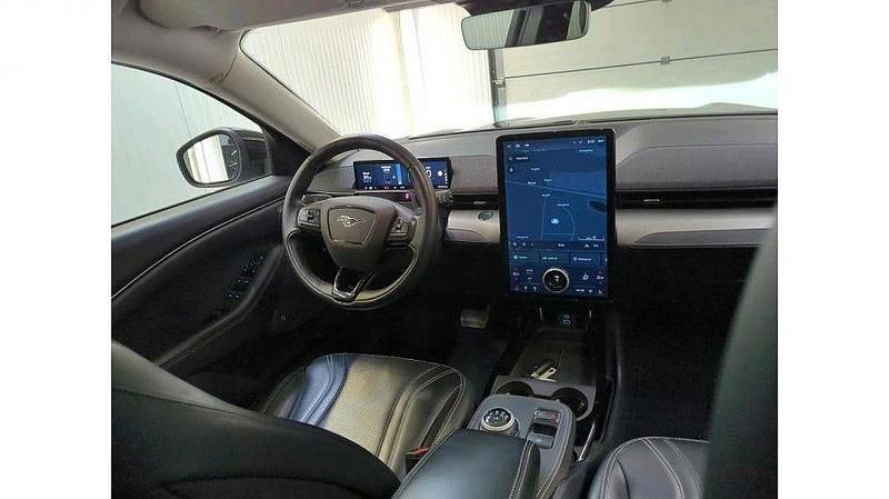 Gebraucht Ford Mustang Mach-E 189 kW (258 PS) 2021 Schwarz SUV