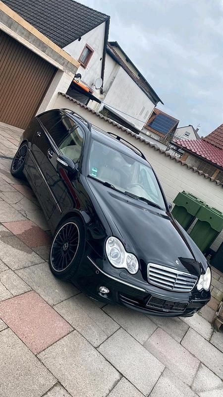 Gebraucht Mercedes C280 231 PS (169 kW) 2006 Schwarz Kombi
