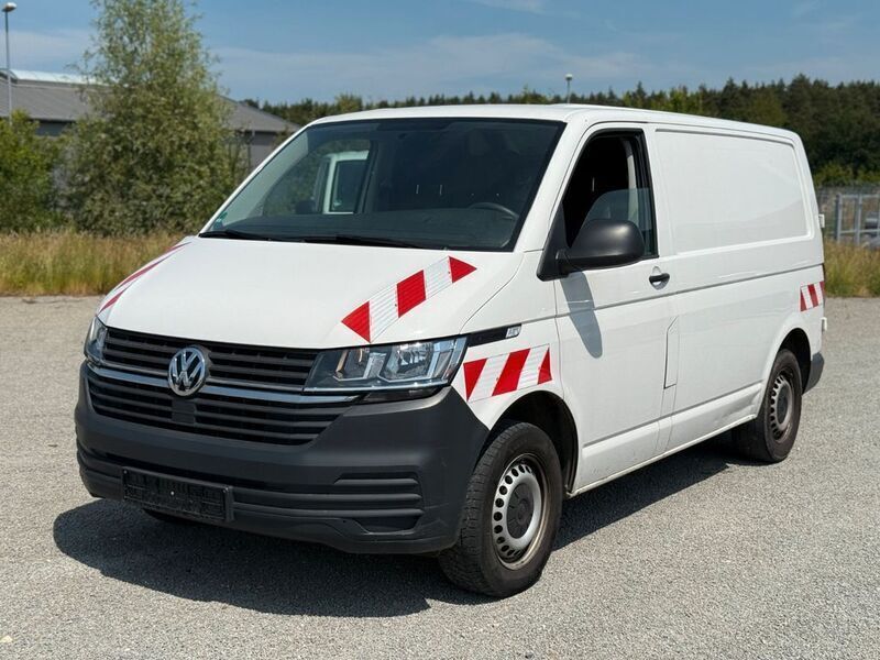 Weiß Gebraucht 2020 VW T6.1 Van | 21.970 € (Guter Preis) - Bild 1/4