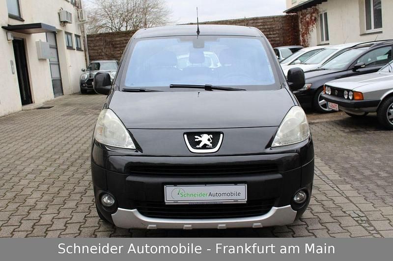Gebraucht Peugeot Partner 120 PS (88 kW) 2012 Schwarz Van / Kleinbus
