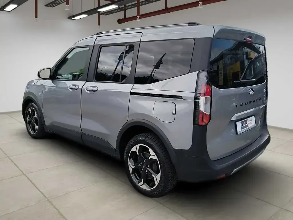 Gebraucht Ford Tourneo Courier Active 125 PS (91 kW) 2025 Silber Van / Kleinbus