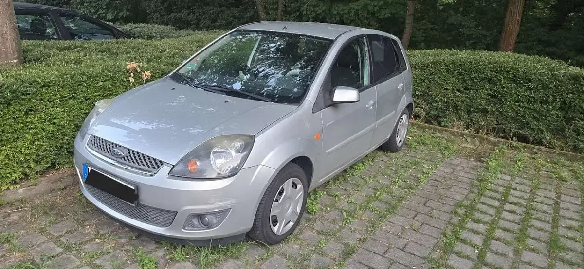 Gebraucht Ford Fiesta Fun X 75 PS (55 kW) 2007 Silber Kleinwagen