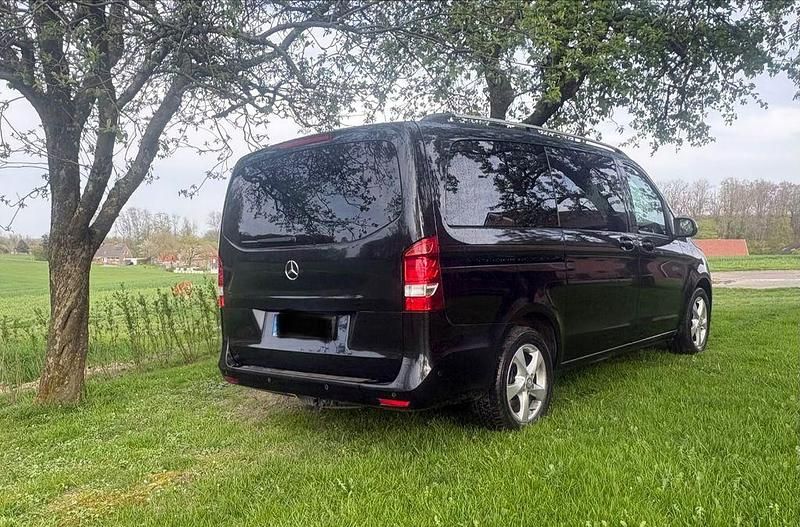 Usata Mercedes V220 Edition 163 CV (119 kW) 2017 Nero Monovolume