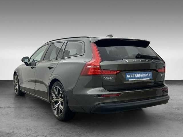 Gebraucht Volvo V60 120 PS (88 kW) 2023 Kombi