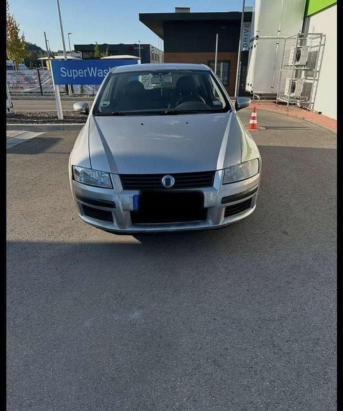 Gebraucht Fiat Stilo 103 PS (75 kW) 2003 Silber Limousine