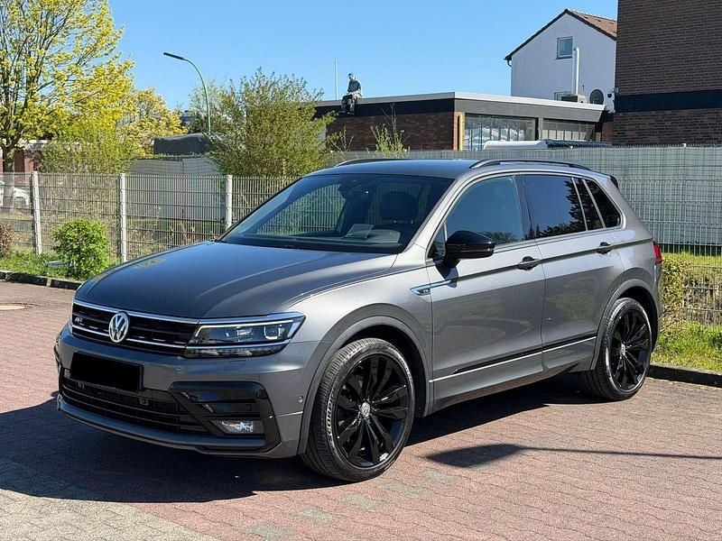 Gebraucht VW Tiguan R-line 190 PS (139 kW) 2019 Grau SUV
