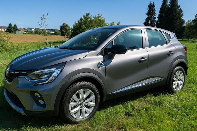 Grau Gebraucht 2020 Renault Captur SUV | 16.500 € (Guter Preis) - Bild 1/4