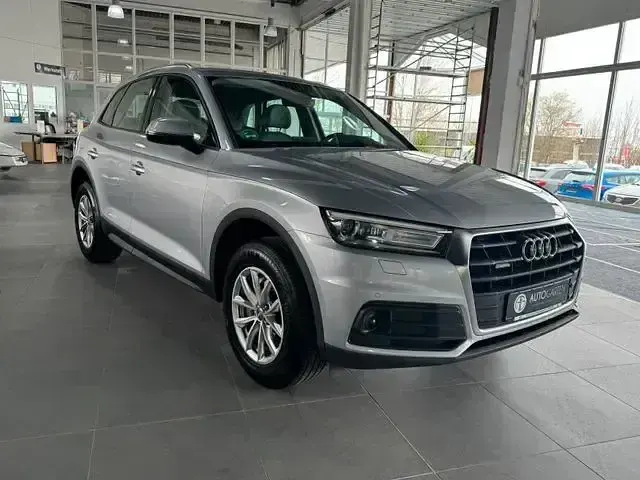Używany Audi Q5 Design 280 KM (205 kW) 2020 Srebrny SUV