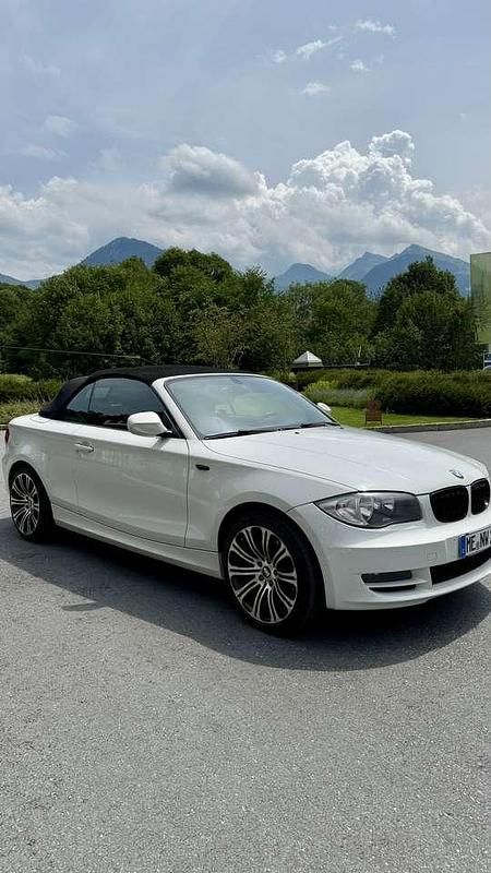 Weiß Gebraucht 2011 BMW 118 Cabriolet Cabrio | 7.700 € (Fairer Preis) - Bild 1/4
