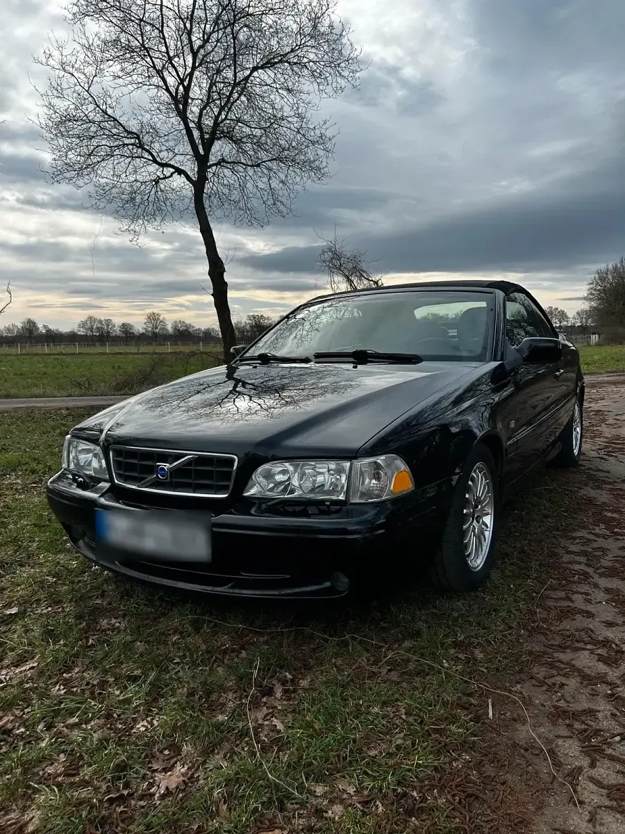 Usata Volvo C70 260 CV (191 kW) 2003 Nero Cabrio