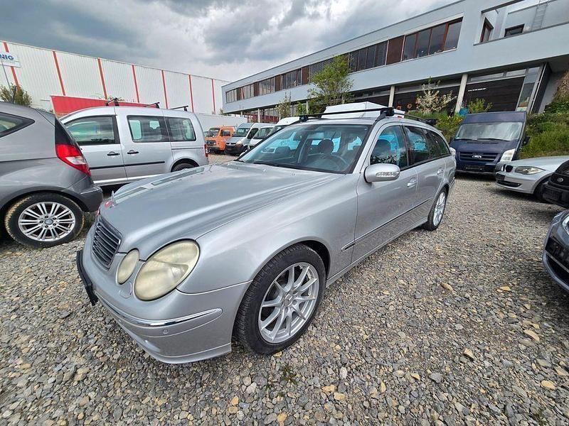 Silber Gebraucht 2005 Mercedes E200 Kombi | 2.990 € (Guter Preis) - Bild 1/4