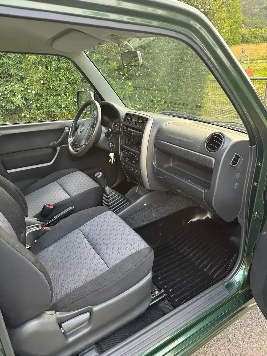 Gebraucht Suzuki Jimny 86 PS (63 kW) 2009 Grün SUV