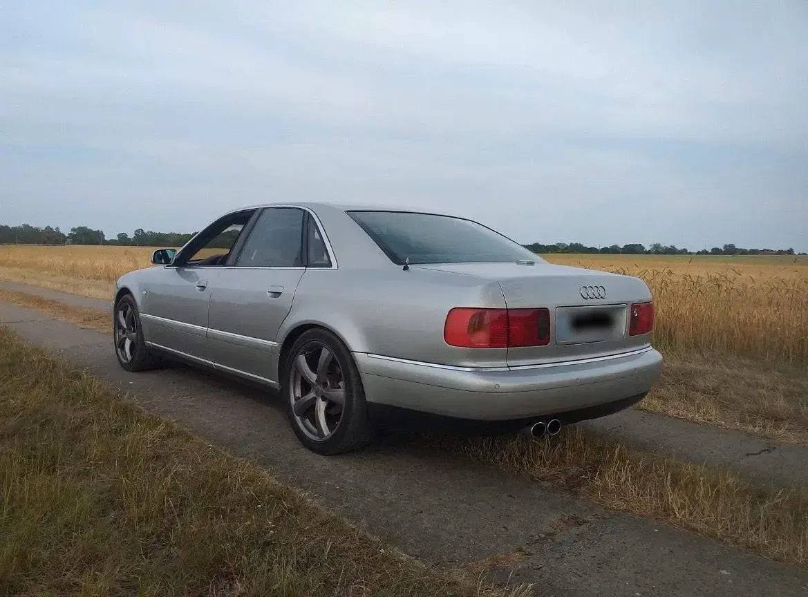 Gebraucht Audi A8 193 PS (141 kW) 1999 Silber Limousine