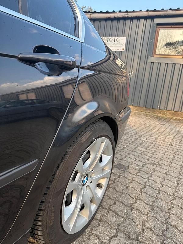 Gebraucht BMW 323 170 PS (125 kW) 1999 Schwarz Limousine