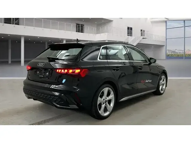 Gebraucht Audi A3 S-Line 150 PS (110 kW) 2025 Mythosschwarz metallic Limousine