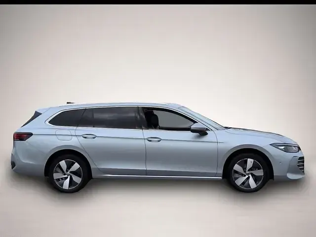 Gebraucht VW Passat Business 150 PS (110 kW) 2025 Silber Kombi
