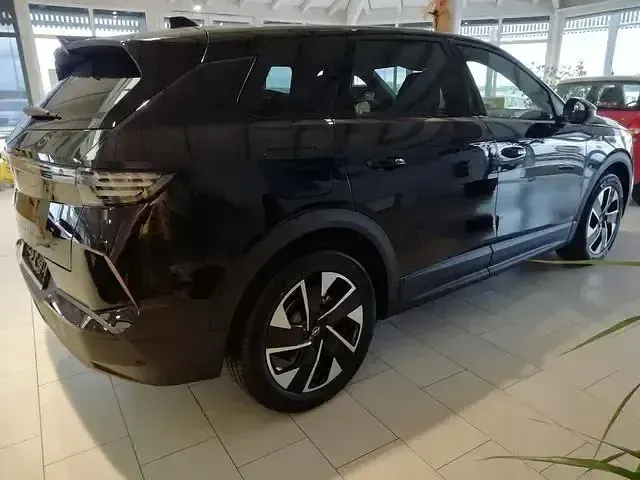 Gebraucht Opel Grandland X 136 PS (100 kW) 2024 Lackierung schwarz perla nera/ SUV