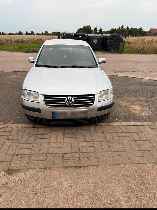 Silber Gebraucht 2001 VW Golf IV Limousine | 1.350 € - Bild 1/4