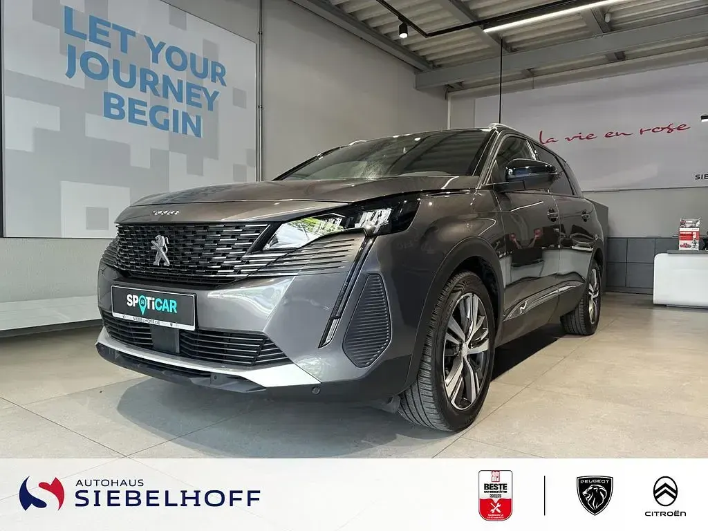 Gebraucht Peugeot 5008 Allure 136 PS (100 kW) 2024 Grau SUV
