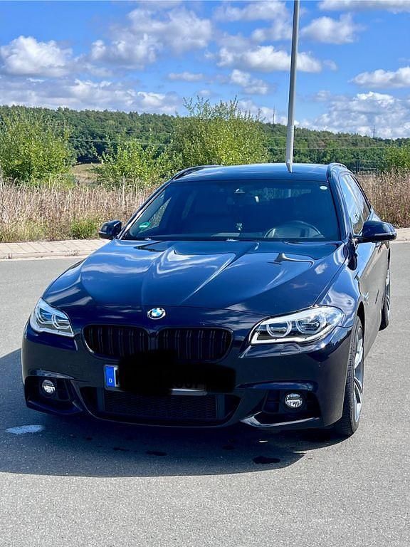Schwarz Gebraucht 2016 BMW 530 M Sport Kombi | 18.700 € (Fairer Preis) - Bild 1/4