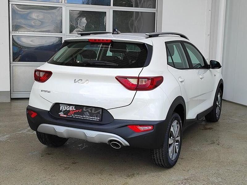 Neu Kia Stonic 79 PS (58 kW) 2025 Weiß SUV